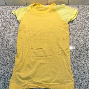 lululemon athletica Yellow Short Sleeve Tee
